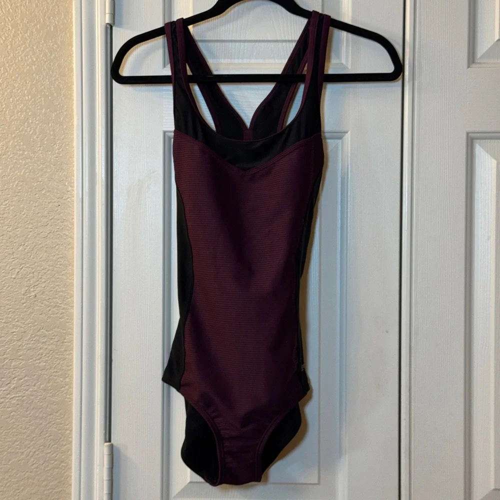 Speedo Women's Swimsuit Small Plum Purple Black Ribbed Racerback Training
